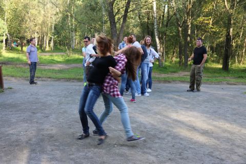 050.jpg