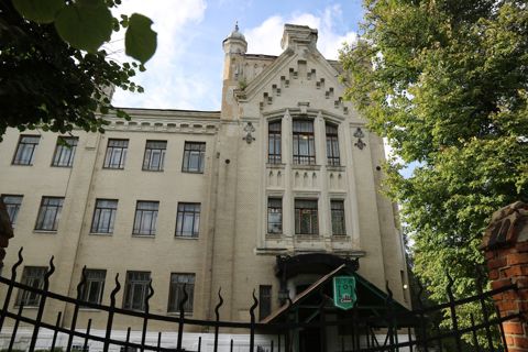 127.jpg