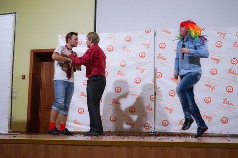 128.jpg