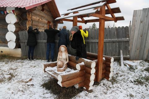 143.jpg