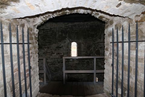142.jpg