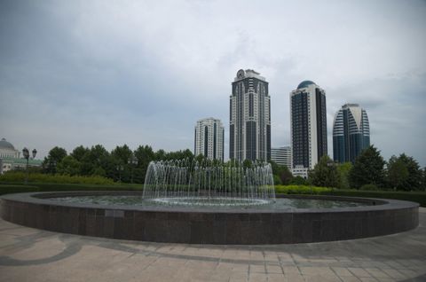 050.jpg