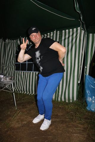 011.jpg