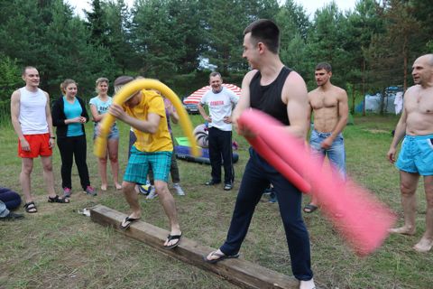 077.jpg