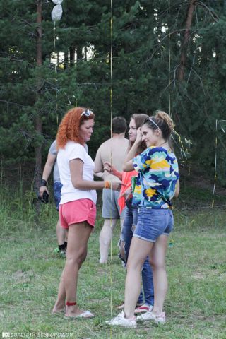 084.jpg