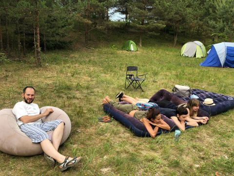 041.jpg