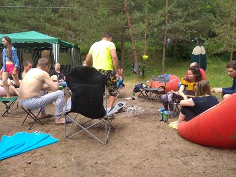 051.jpg