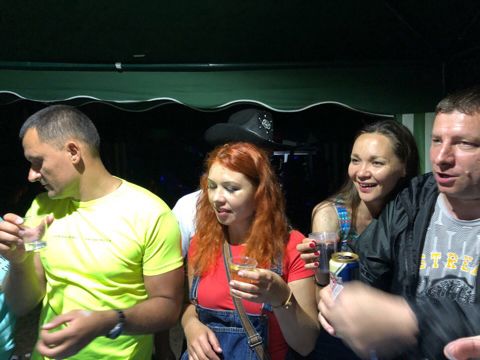 063.jpg