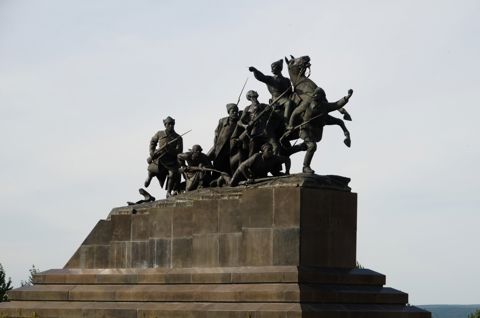 103.jpg