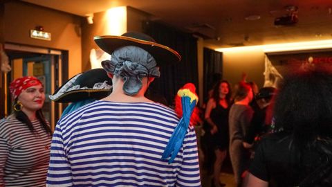 066.jpg