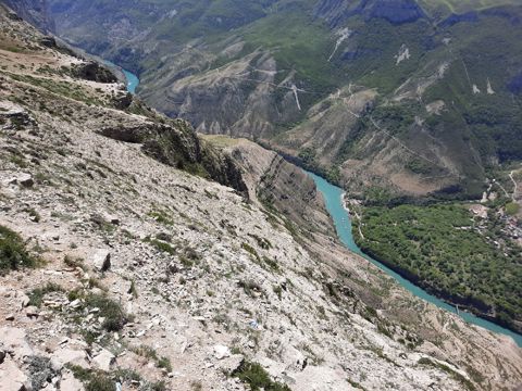 070.jpg