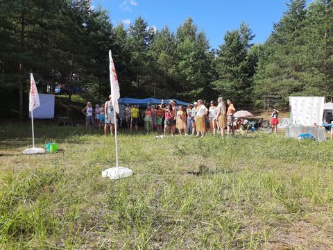 057.jpg