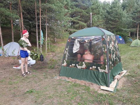 053.jpg