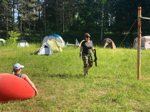 051.jpg