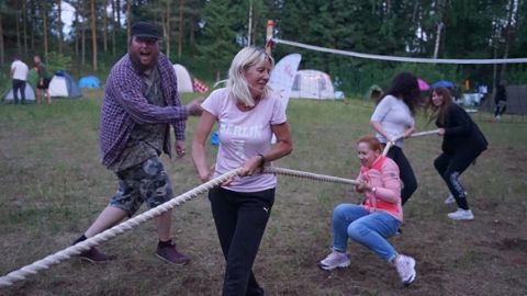 056.jpg