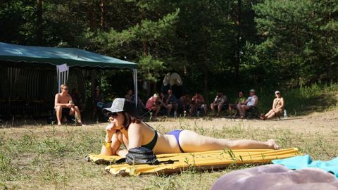 143.jpg