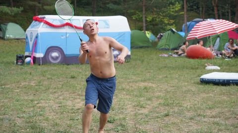 048.jpg