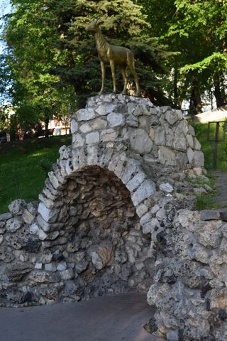 054.jpg