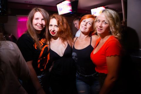 043.jpg