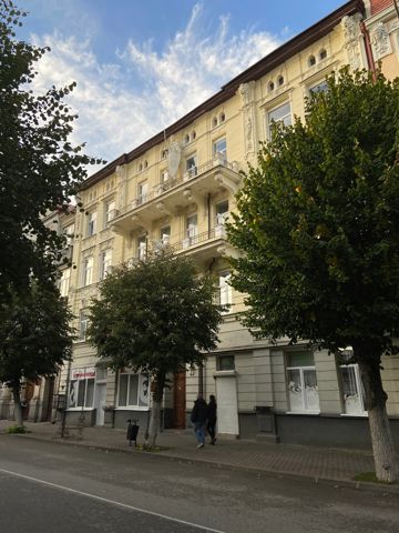 080.jpg