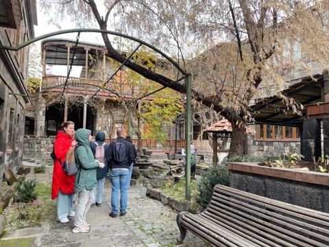 127.jpg