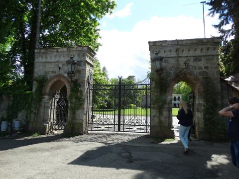 104.jpg