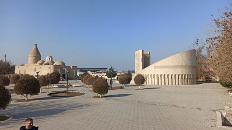 143.jpg