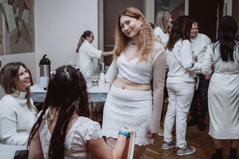 011.jpg