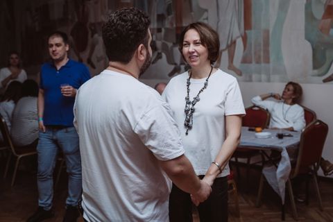 084.jpg