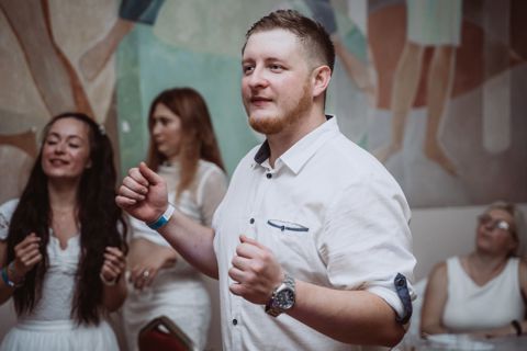 103.jpg
