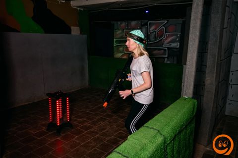 052.jpg