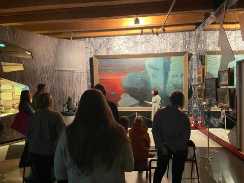 062.jpg