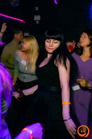 049.jpg