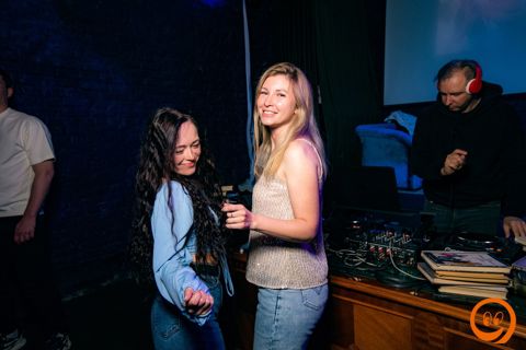 063.jpg