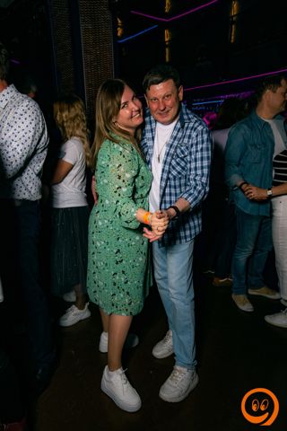 071.jpg