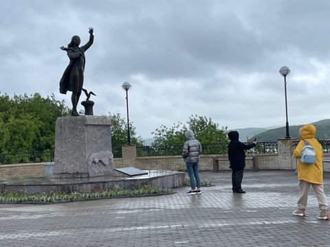 010.jpg