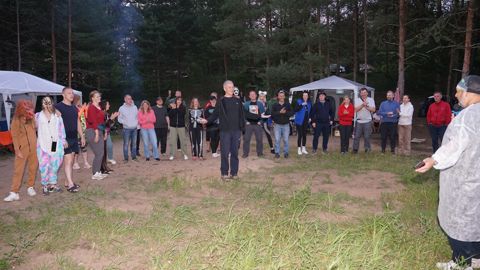 070.jpg