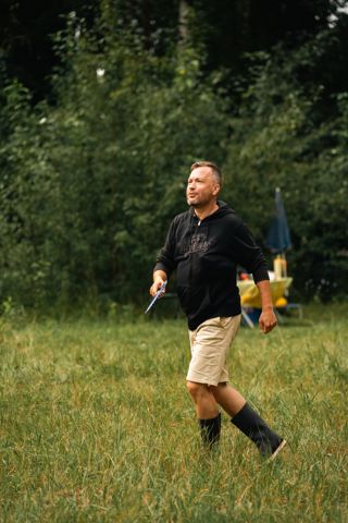 041.jpg
