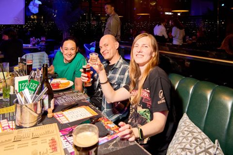 057.jpg