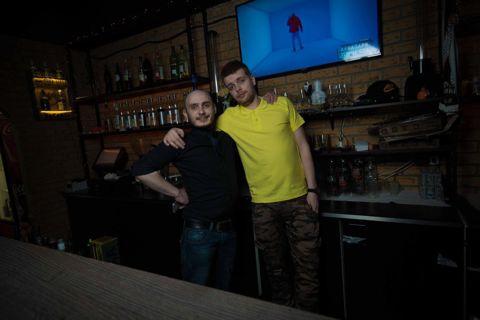 012.jpg