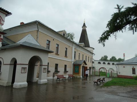 102.jpg