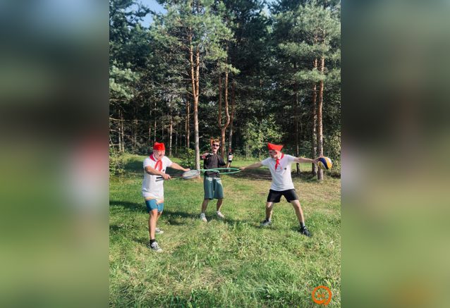 Кто куда, а мы на палатки)